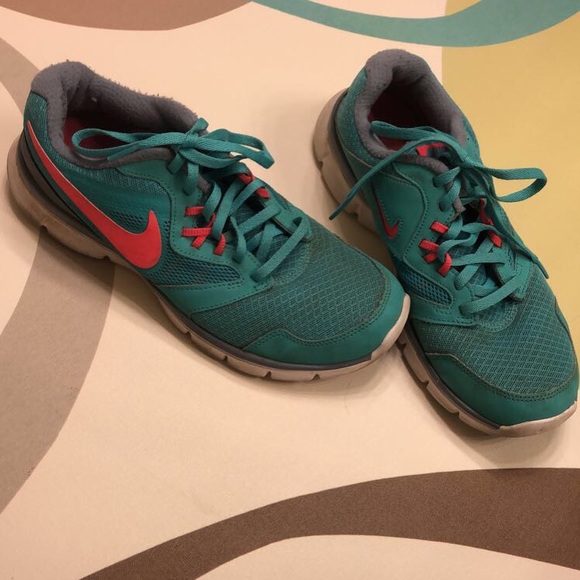 pink and turquoise nike shoes